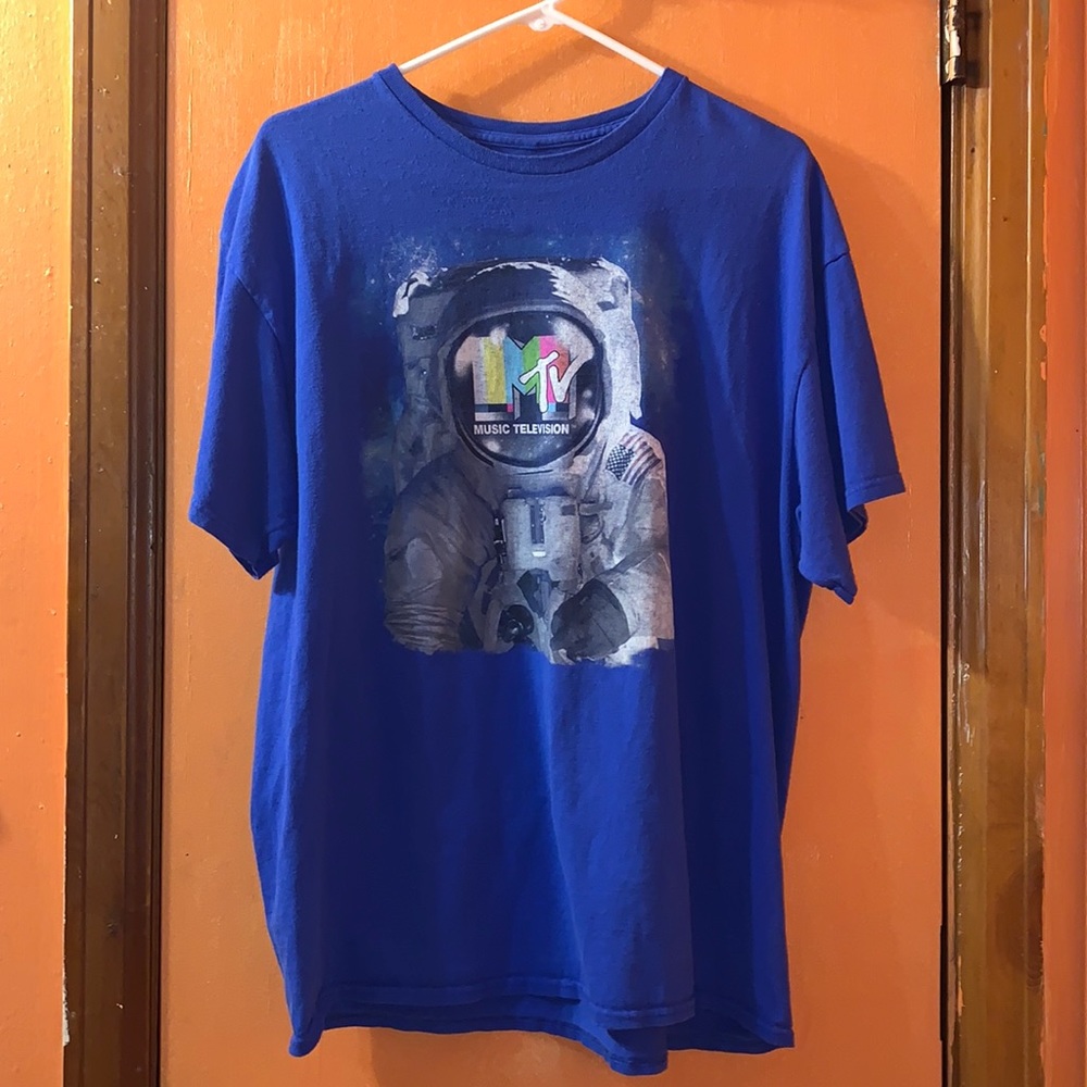 *4 items for $25* MTV T SHIRT *MUSIC TELEVISION* Size XL
